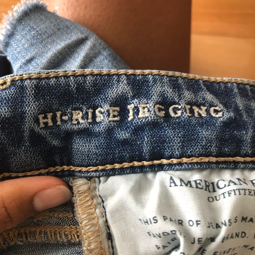00R Ripped Hi Rise AEO Jeans - Picture 6 of 6